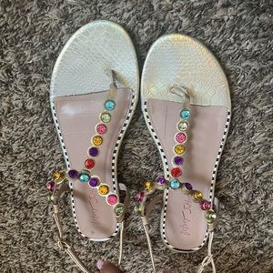 Bestsey Johnson sandals